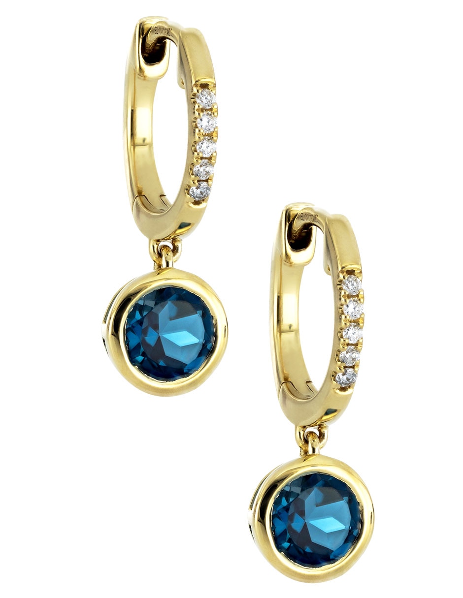 Aretes redondos de oro 18 K con acabado brillante ónix 2