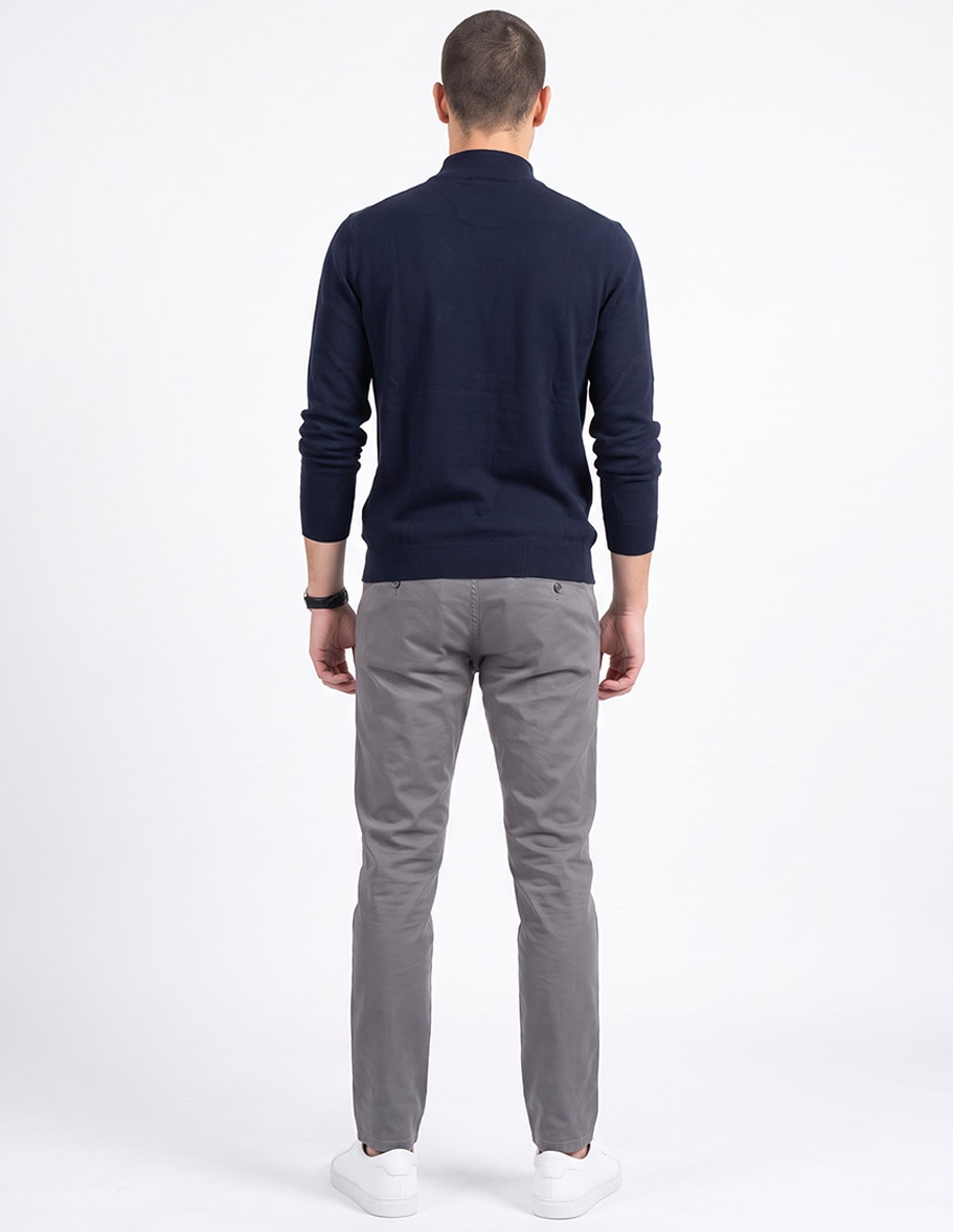 Suéter cuello alto para hombre 4